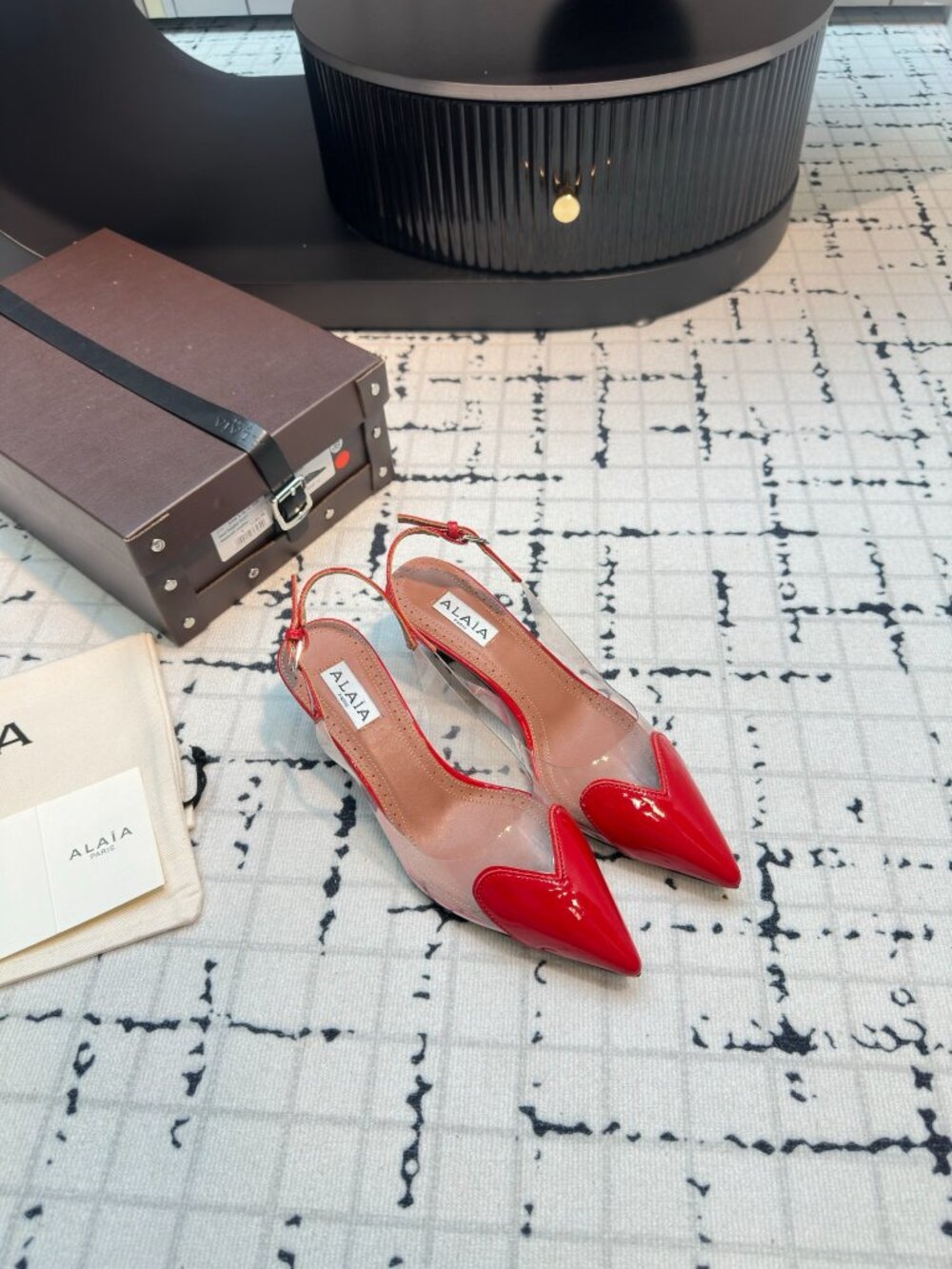 ALAÏA High Love Heels - Picture 6 of 7